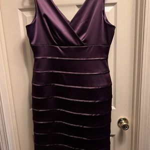 ISABELLA DeMarco/TAHARI LEVINE Sz. 14 Plum dress